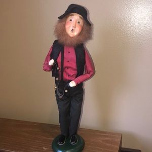 Byers’ Choice ~ The Carolers ~ Amish Man - Holding Bells ~ 2002 - Faint Signed